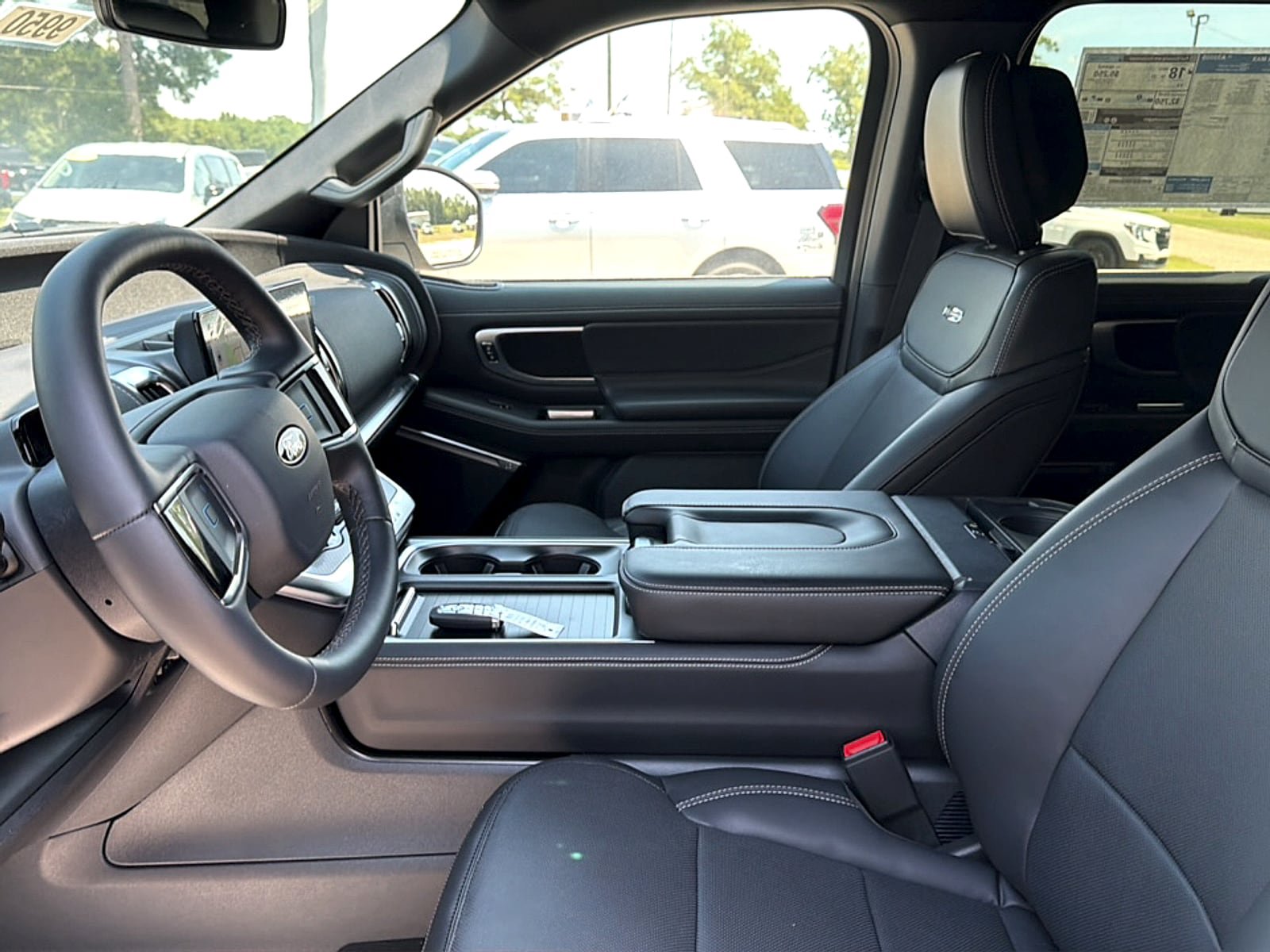New 2026 Ford Expedition Max Platinum w/ Stealth Performance Package AWD/4WD image 9