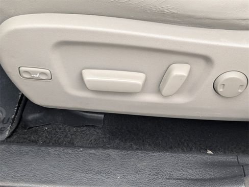 Used 2015 Toyota Highlander XLE image 23