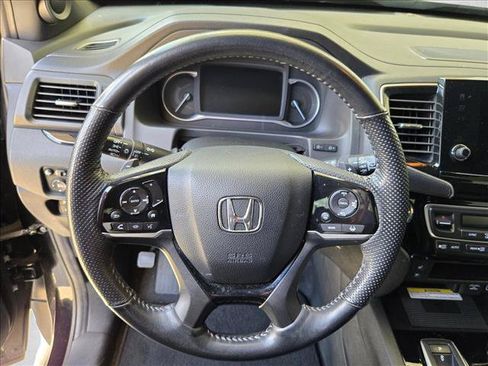 Used 2023 Honda Passport Elite image 13