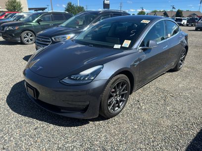 Used 2019 Tesla Model 3 Mid Range