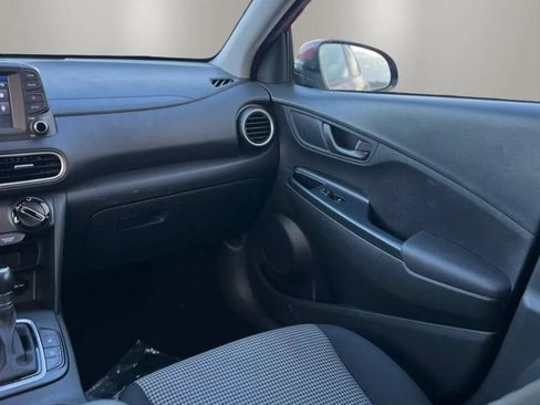 Used 2018 Hyundai Kona SEL w/ SEL Tech Package 02 FWD image 13