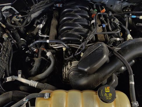 Used 2018 Ford F150 XLT AWD/4WD image 30
