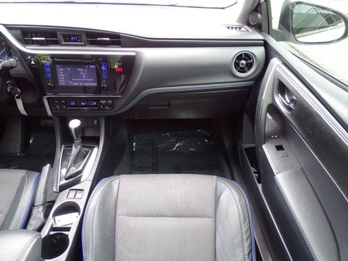 Used 2019 Toyota Corolla SE FWD image 28