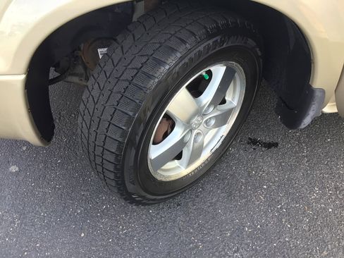 Used 2005 Dodge Grand Caravan SXT w/ Leather Interior Group image 18