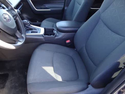 Certified 2024 Toyota RAV4 XLE FWD image 6