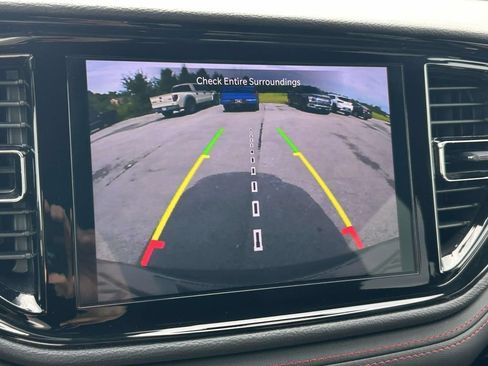 Used 2025 Dodge Durango GT RWD image 24