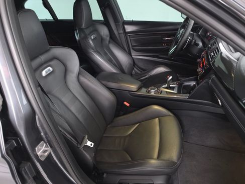 Used 2016 BMW M3 RWD image 21