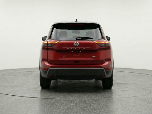 Used 2025 Nissan Rogue SV image 7