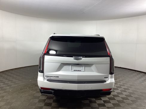 Used 2023 Cadillac Escalade Sport Platinum w/ LPO, ONYX Package AWD/4WD image 3