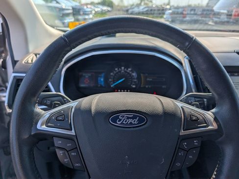 Used 2019 Ford Edge Titanium AWD/4WD image 11