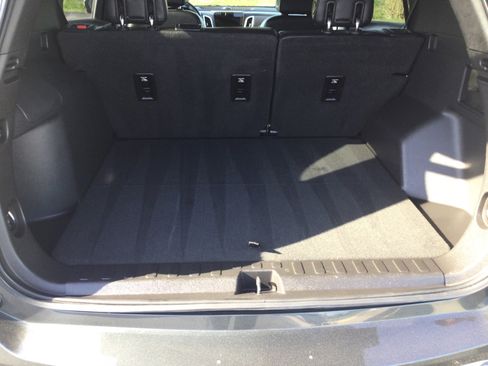 Used 2019 Chevrolet Equinox Premier FWD image 10