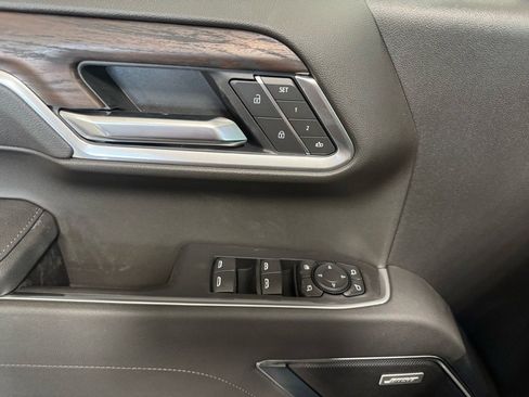 New 2026 GMC Sierra 1500 SLT w/ SLT Premium Plus Package image 18