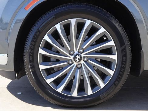 Used 2023 Hyundai Palisade Calligraphy FWD image 6