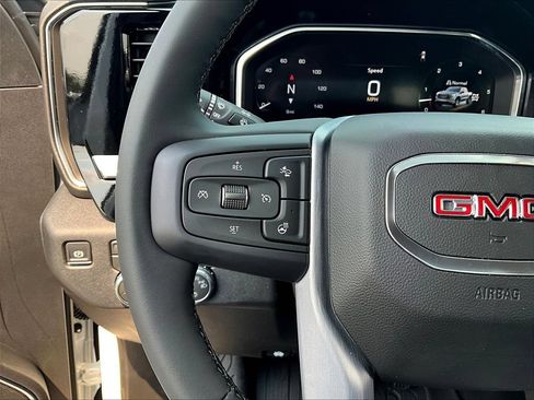 New 2026 GMC Sierra 1500 SLE w/ Preferred Package AWD/4WD image 20