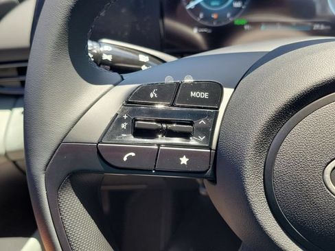 New 2026 Hyundai Elantra Limited FWD image 7