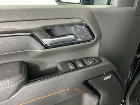 Used 2025 GMC Sierra 3500 AT4 w/ AT4 Premium Plus Package AWD/4WD image 17