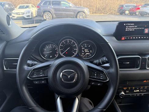 Used 2019 MAZDA CX-5 Touring image 23