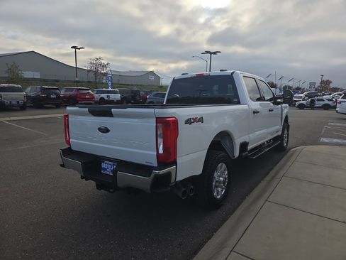 Used 2024 Ford F350 XLT image 5