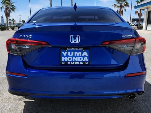 Used 2023 Honda Civic Sport image 6