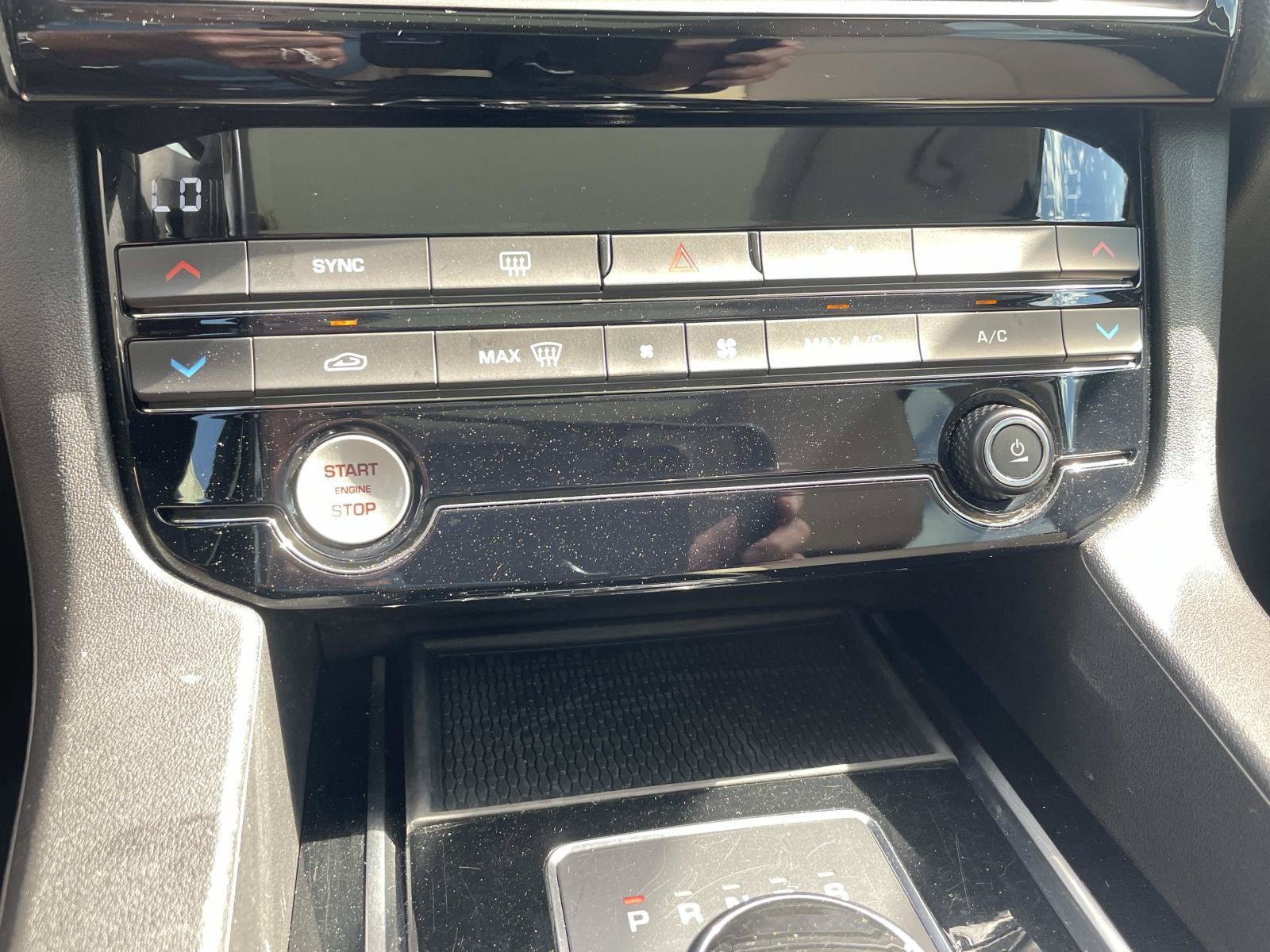 Used 2018 Jaguar F-PACE Premium AWD/4WD image 31