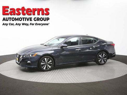 Used 2021 Nissan Altima 2.5 SV w/ SV Premium Package FWD image 58