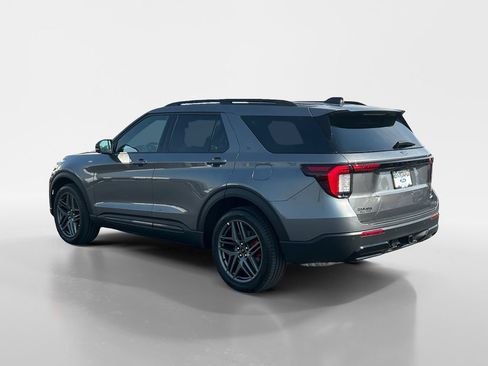 Used 2025 Ford Explorer ST-Line w/ Premium Package AWD/4WD image 3