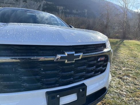 Used 2025 Chevrolet Trax RS w/ Driver Confidence Package image 3