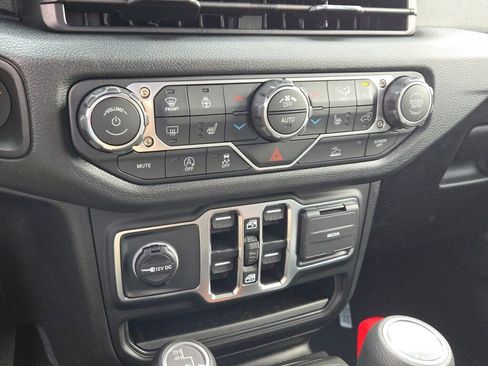 New 2025 Jeep Wrangler Sport S image 28