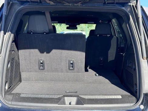 Used 2025 GMC Yukon Denali AWD/4WD image 17