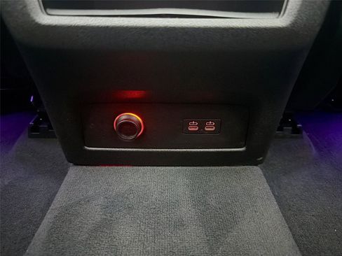 Used 2021 BMW X7 xDrive40i w/ Premium Package image 20