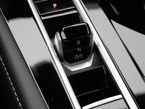 Certified 2026 Volkswagen Atlas SE AWD/4WD image 24