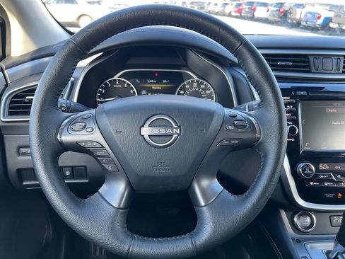 Used 2024 Nissan Murano SV AWD/4WD image 15