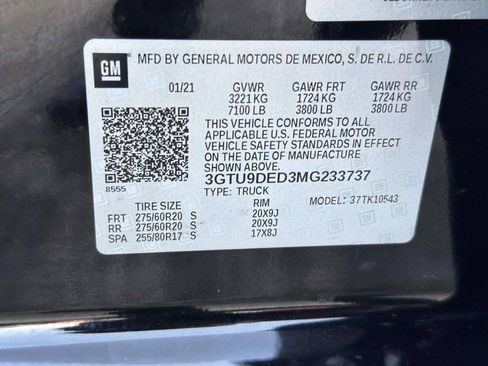 Used 2021 GMC Sierra 1500 SLT w/ SLT Premium Package AWD/4WD image 41