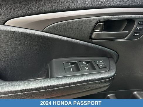 Certified 2024 Honda Passport EX-L image 13