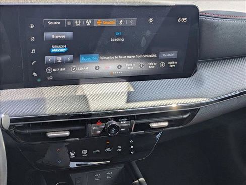 Used 2025 Nissan Kicks SR FWD image 14