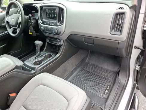 Used 2019 Chevrolet Colorado W/T w/ Custom Special Edition AWD/4WD image 38