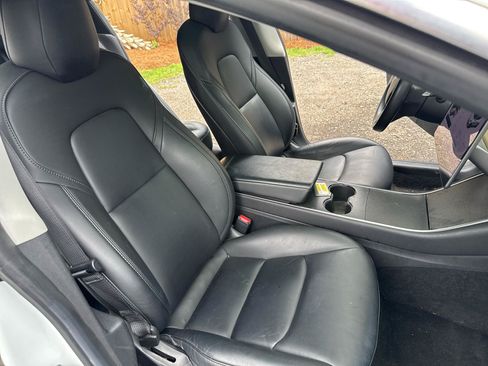 Used 2019 Tesla Model 3 Standard Range Plus RWD image 18