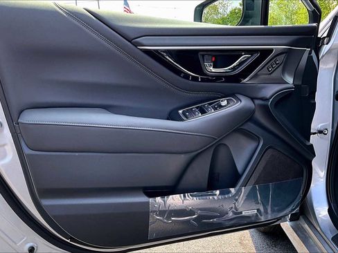 Used 2025 Subaru Legacy Limited image 10