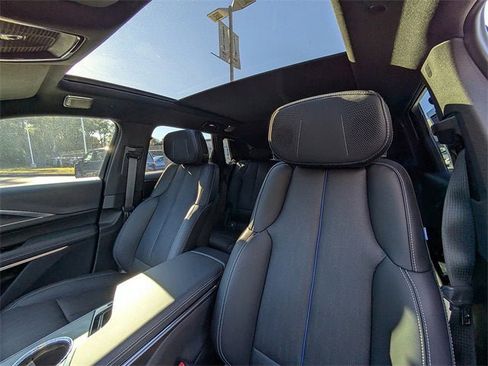 New 2026 Cadillac Lyriq V image 22
