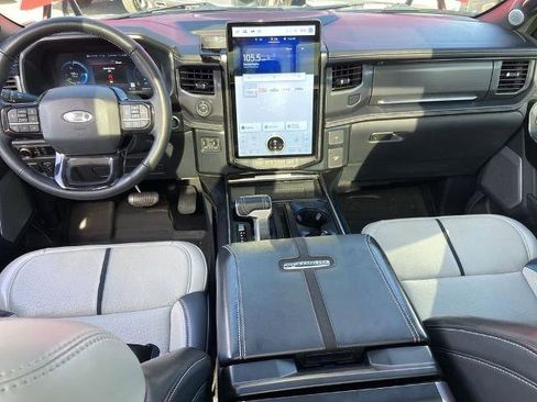 Used 2023 Ford F150 Lightning Platinum image 16
