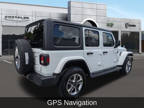 Used 2021 Jeep Wrangler Unlimited Sahara AWD/4WD image 3