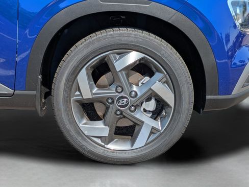 New 2025 Hyundai Venue SEL FWD image 39
