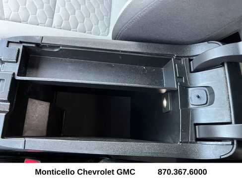 Used 2020 Chevrolet Equinox LT image 24