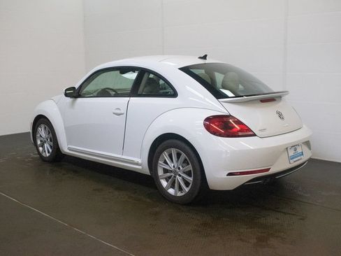 Used 2017 Volkswagen Beetle 1.8T SE FWD image 6