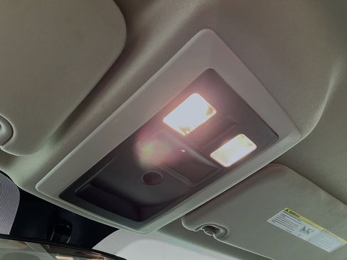 Used 2024 RAM 1500 Classic SLT image 21