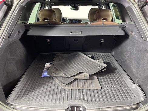 Used 2023 Volvo XC60 B5 Plus w/ Protection Package Premier FWD image 43