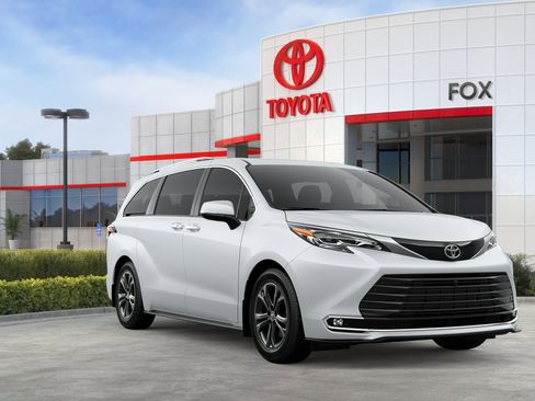 New 2026 Toyota Sienna Platinum AWD/4WD image 38