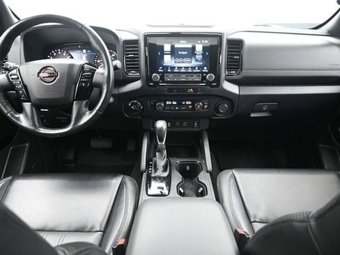 Used 2022 Nissan Frontier PRO-4X w/ Pro-4X Premium Package AWD/4WD image 16