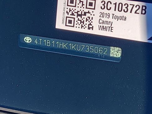 Used 2019 Toyota Camry LE image 37