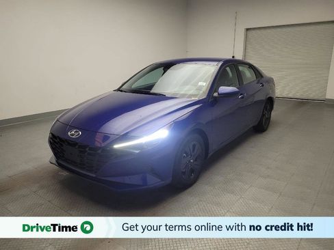 Used 2023 Hyundai Elantra SEL w/ Cargo Package FWD image 1